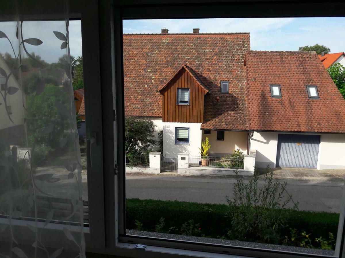 Ferienwohnung Lerchennest Georgensgmund Екстериор снимка